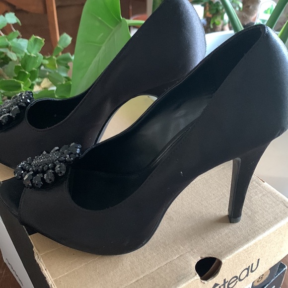 Black heeled shoes 👠 - Picture 3 of 3